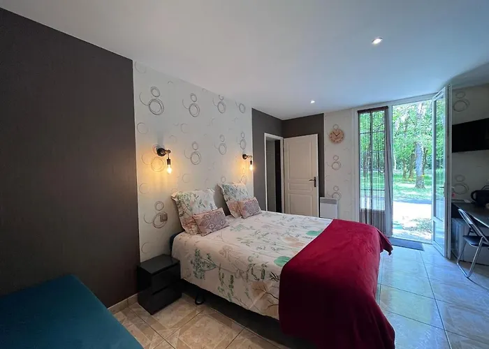 De L’eguille 3* LʼÉguille